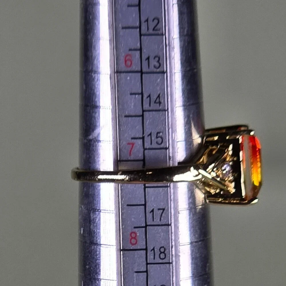 Gradient Orange-Yellow Emerald Cut Solitaire Golden Ring Size 7‎ (NWOT)